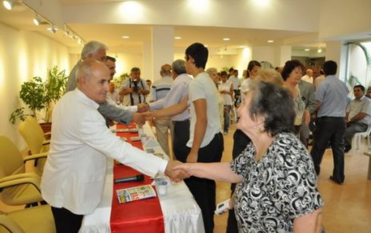 AKGÜN'DEN TAZEGÜL'E ZİYARET