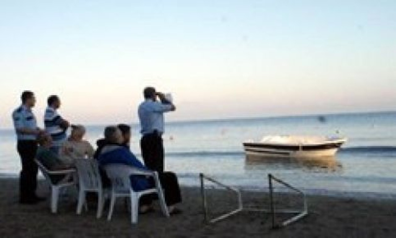 Kumburgaz'da tekne alabora oldu: 4 kişi kayıp