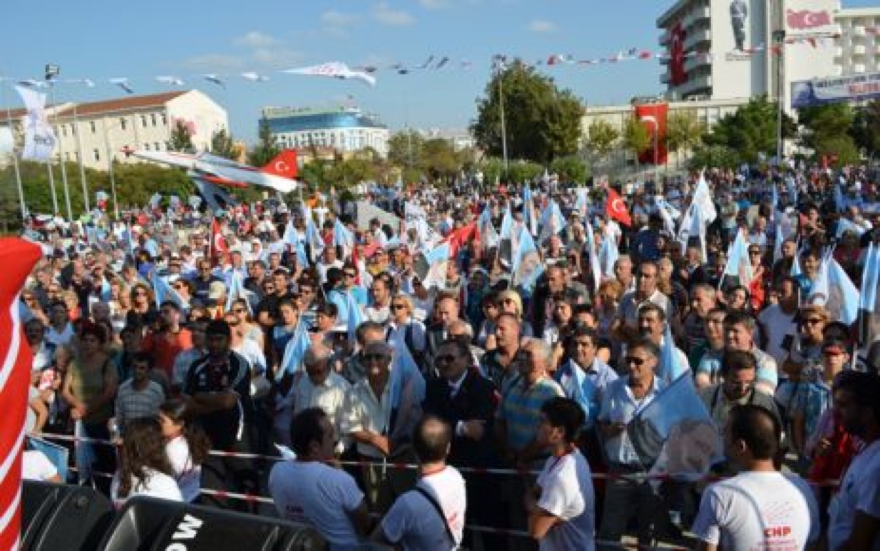 CHP’NİN İLK CİDDİ EYLEMİ