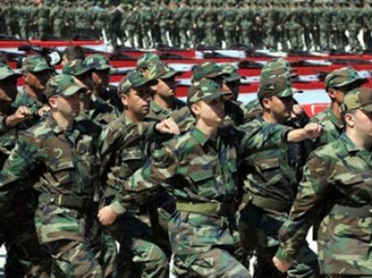 'Doğu’daki askerler 3 ay erken terhis olsun'