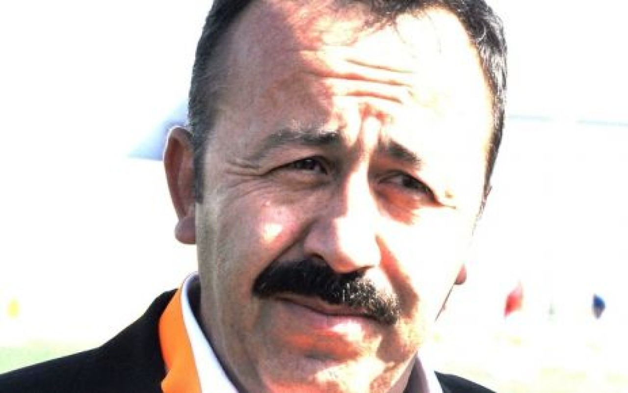 “KULÜBÜ HAİNLERE YEDİRMEYECEĞİZ”