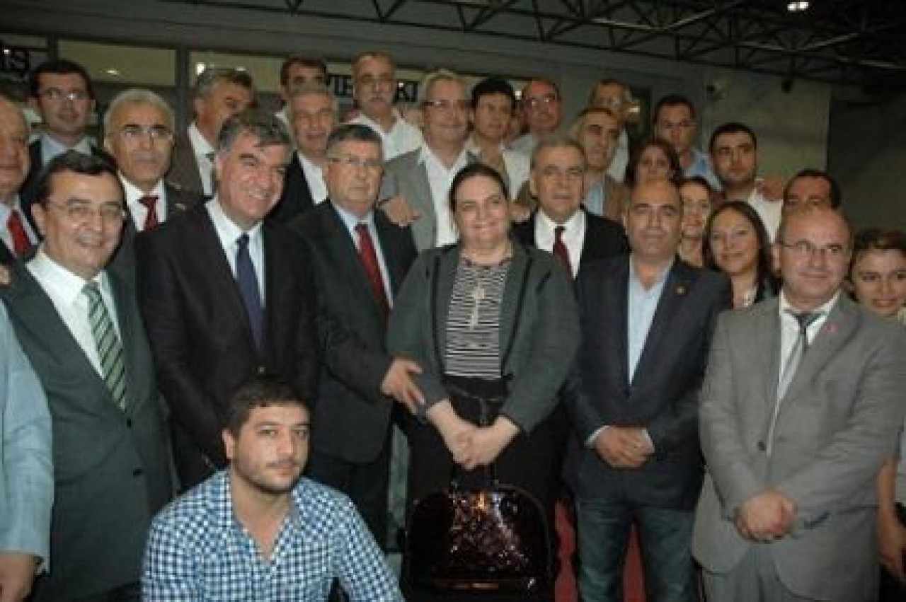 CHP'den AKP'ye şartlı destek