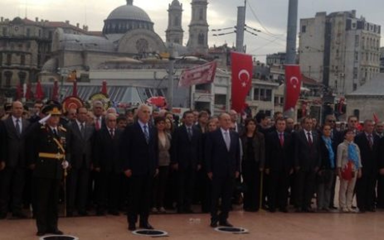 Cumhuriyet Bayramı kutlamaları Taksim`de başladı