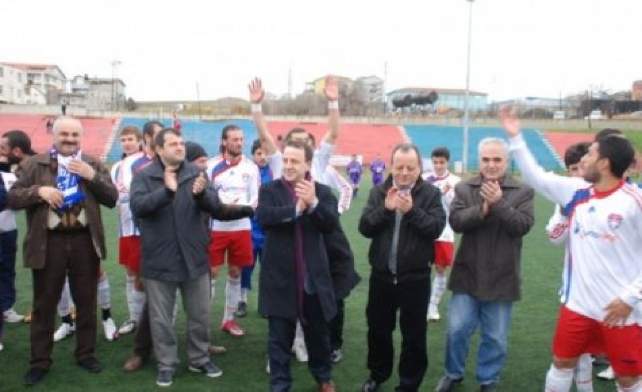 Şampiyon Silivri'ye Işıklar'dan kutlama