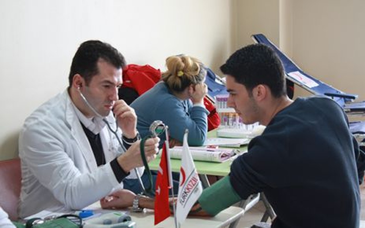 İSTANBUL AREL ÜNİVERSİTESİ VE KIZILAY’IN ANLAMLI İŞBİRLİĞİ