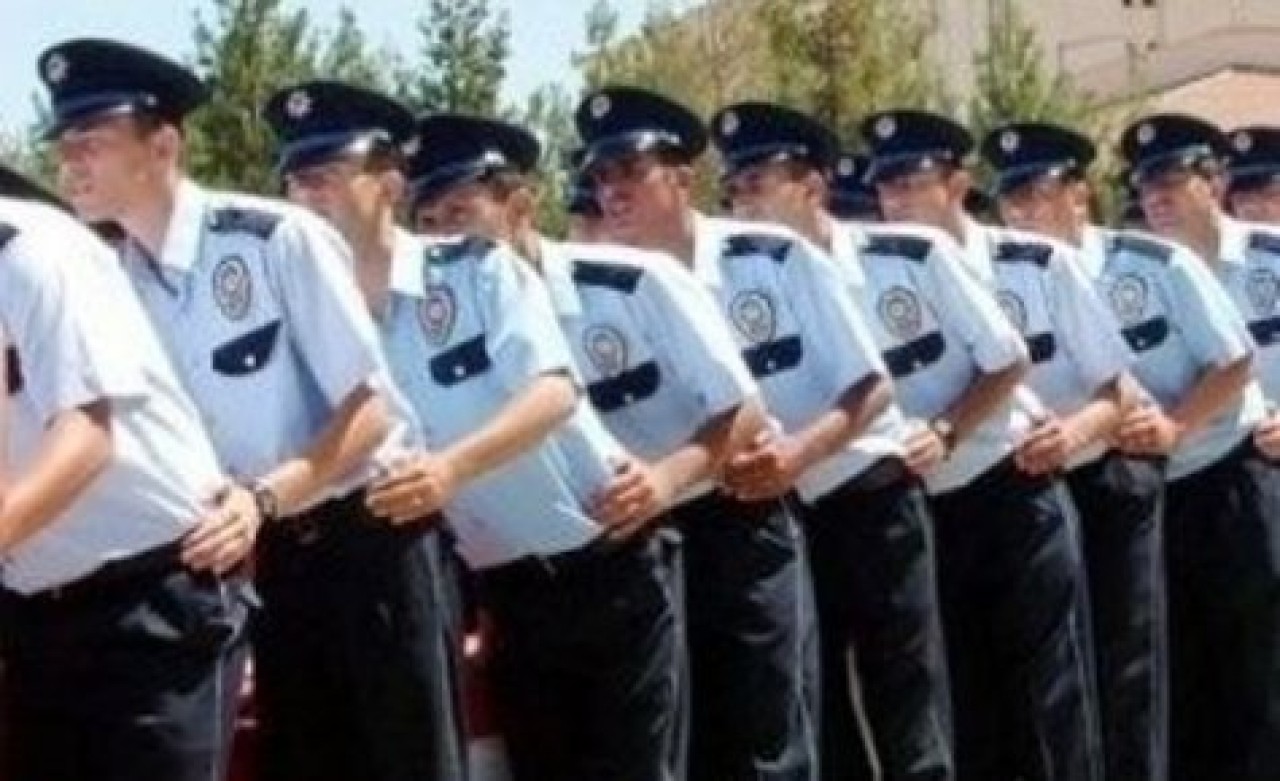 İmam hatipli polis tartışması