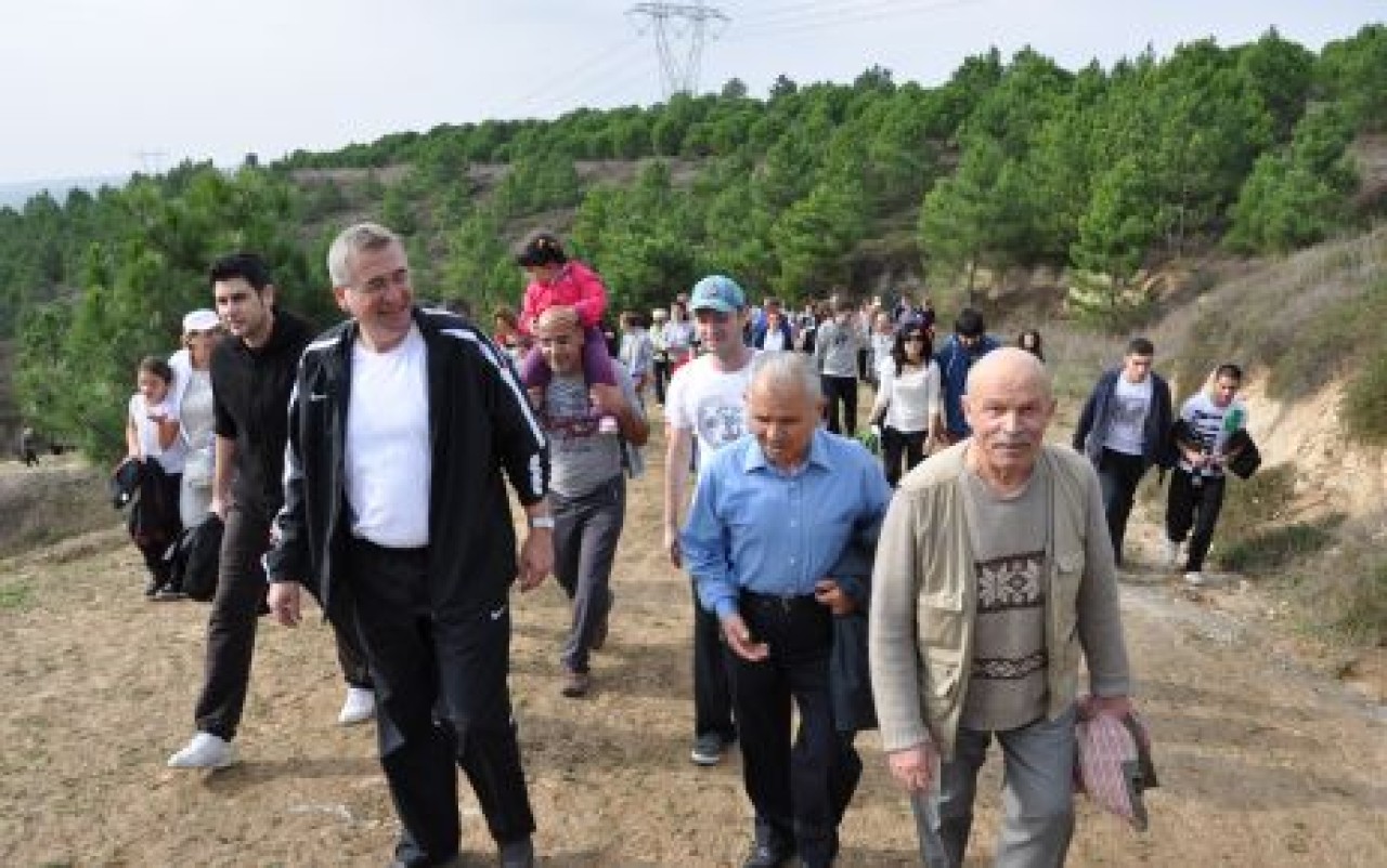 Çatalca Belediyesi doğa yürüyüşüne yoğun katılım