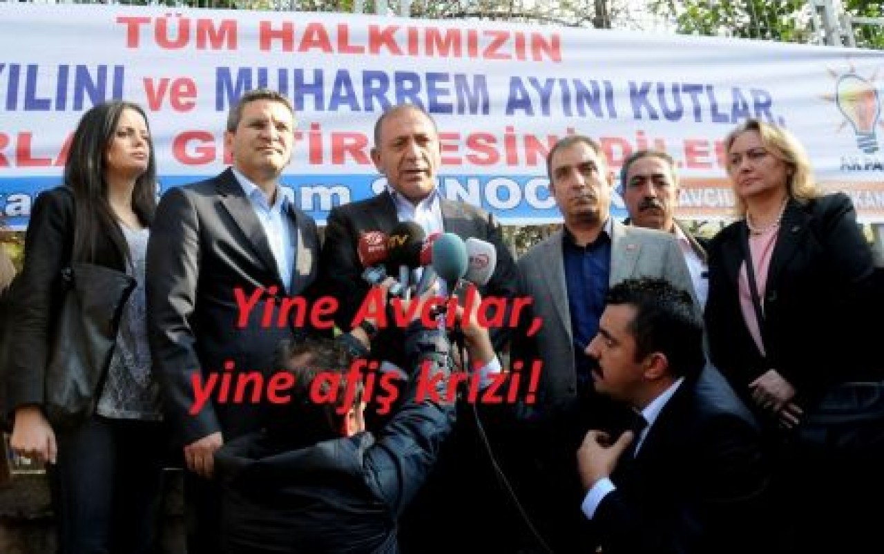 Yine Avcılar, yine afiş krizi!