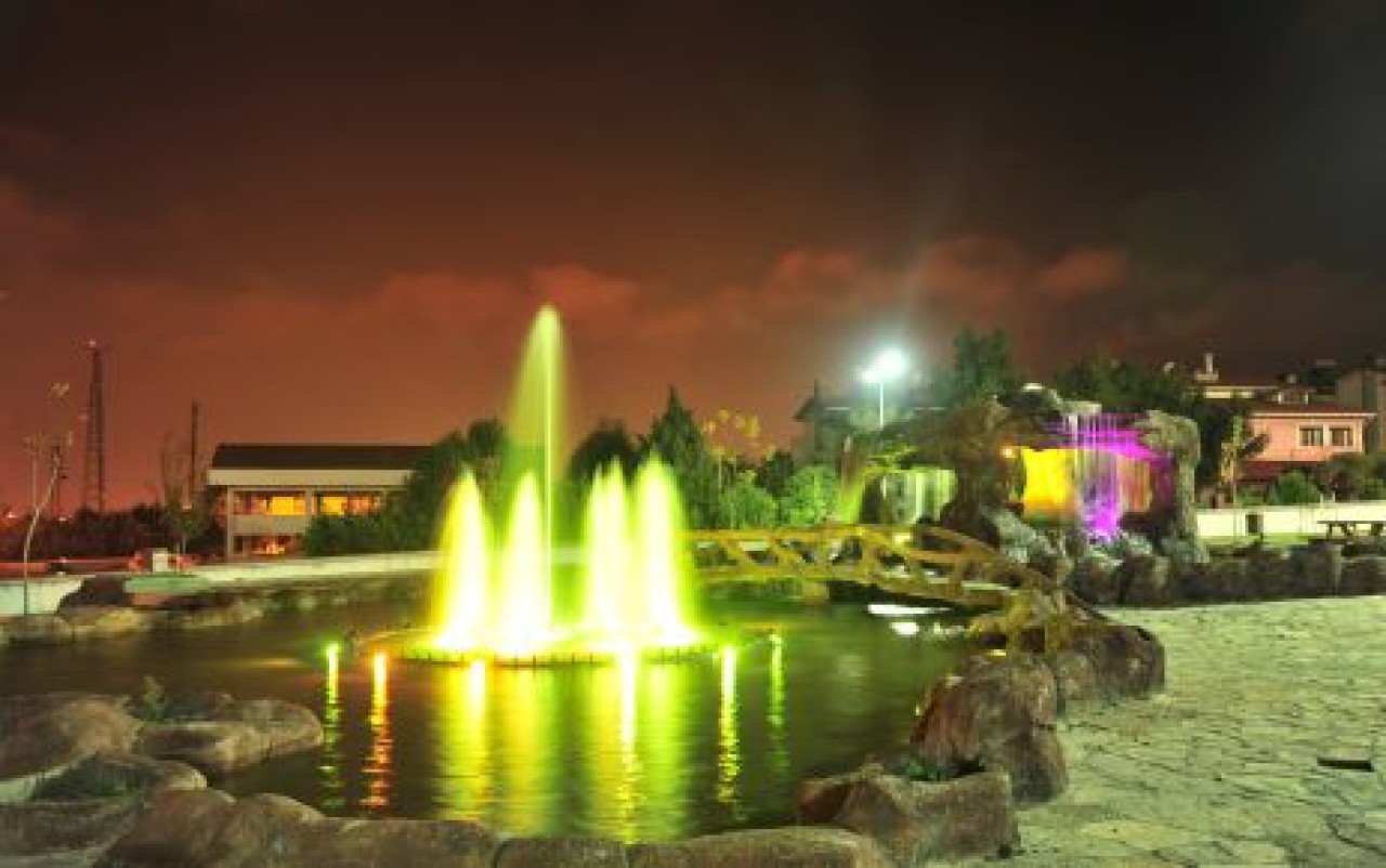 Süs havuzlar Beylikdüzü’ne renk katıyor