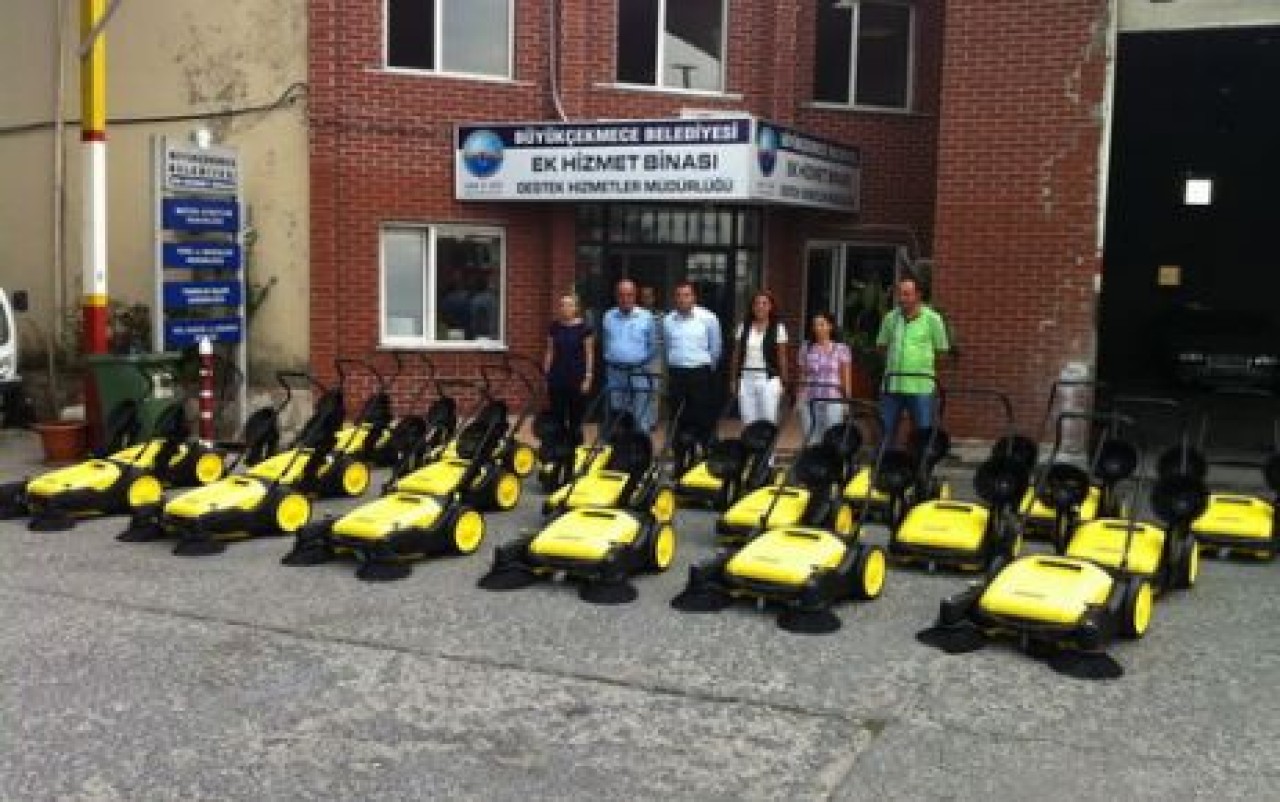 Temizlik araçları yenileniyor…