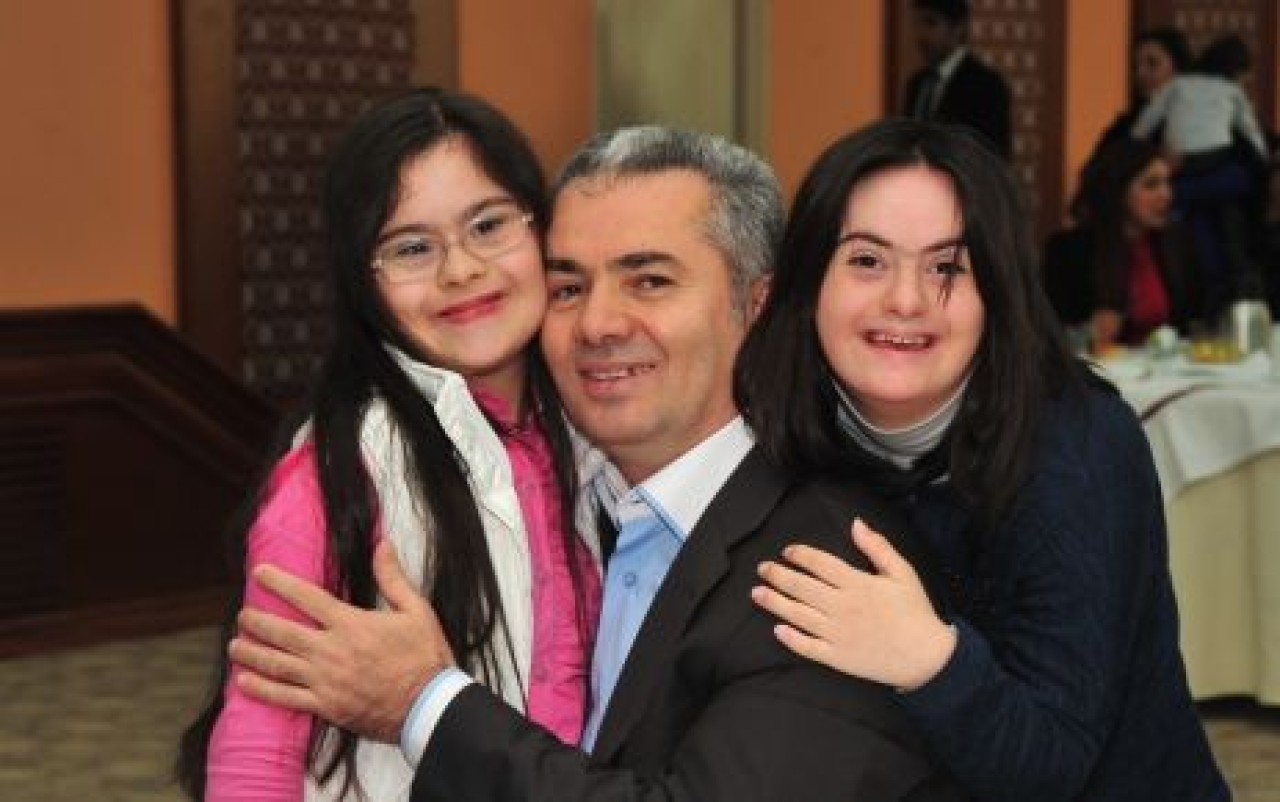 “Engelleri sevgi ile aşacağız”