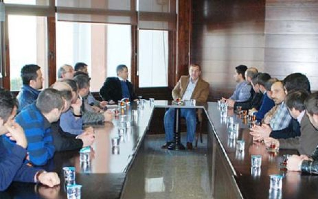 Kadıoğlu, kuaförleri dinledi