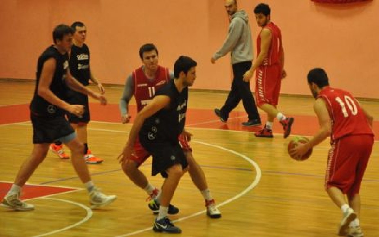 Devler Hazırlık maçında moral depoladı…