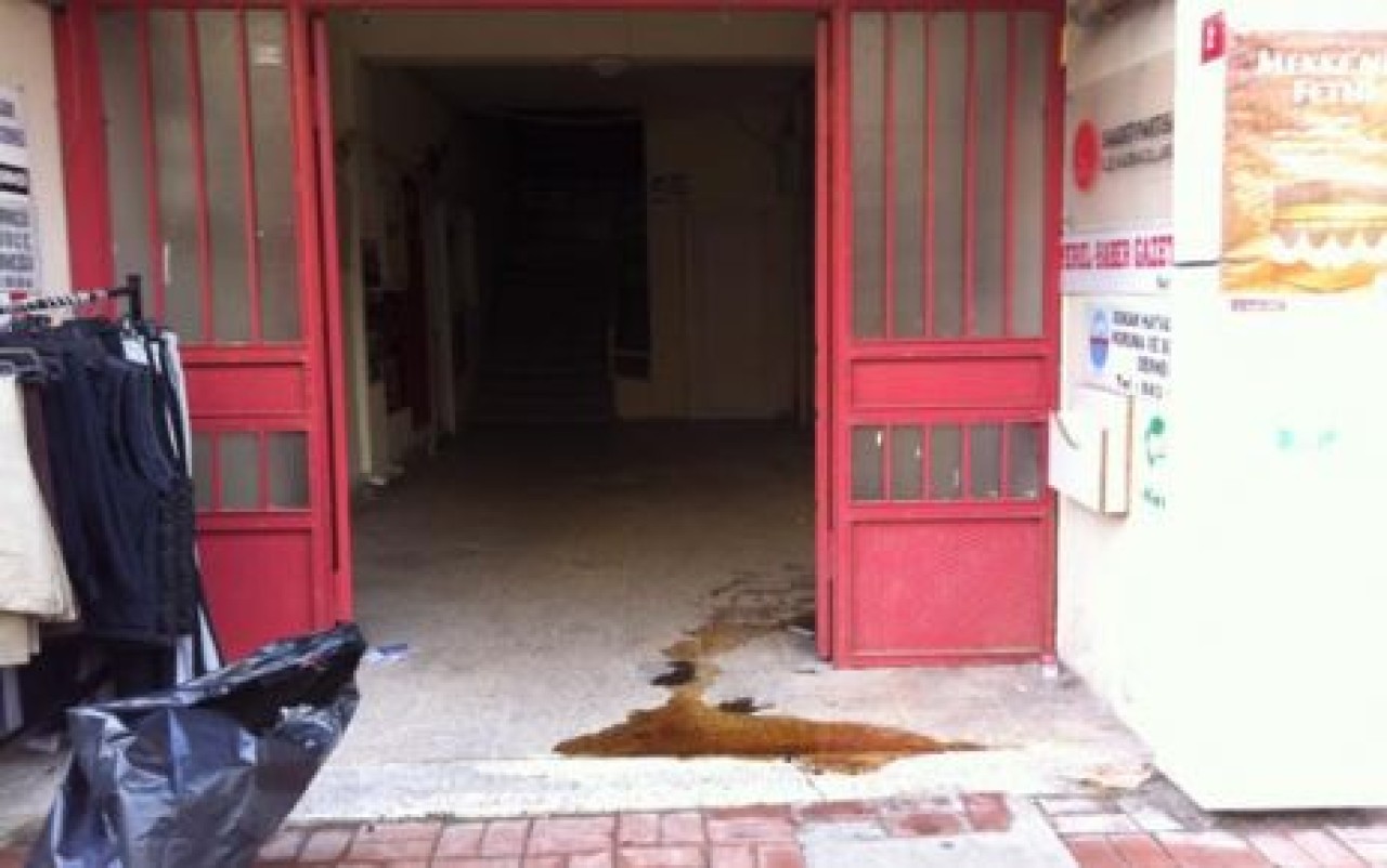 İş hanı pislik içerisinde!