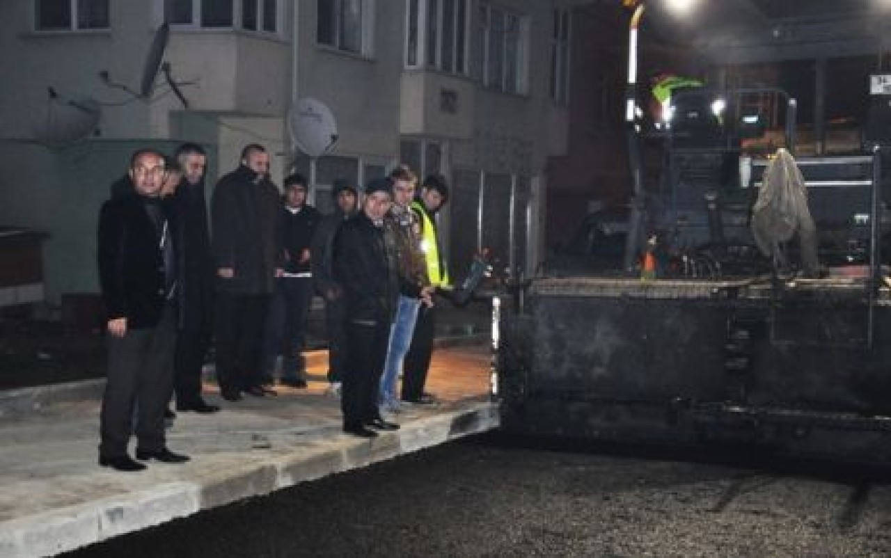 Tepecik asfaltlanıyor...