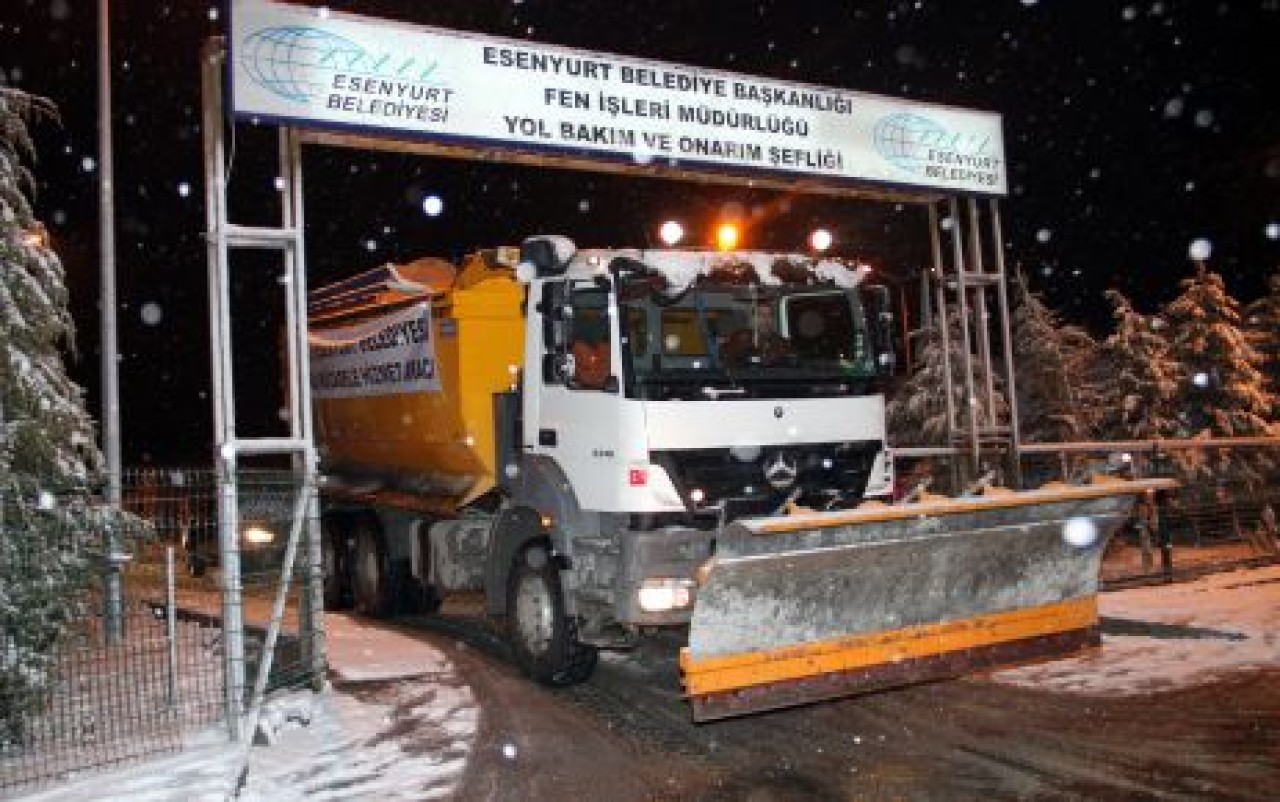 Esenyurt ’ta kar’a karşı 7/24 müdahale