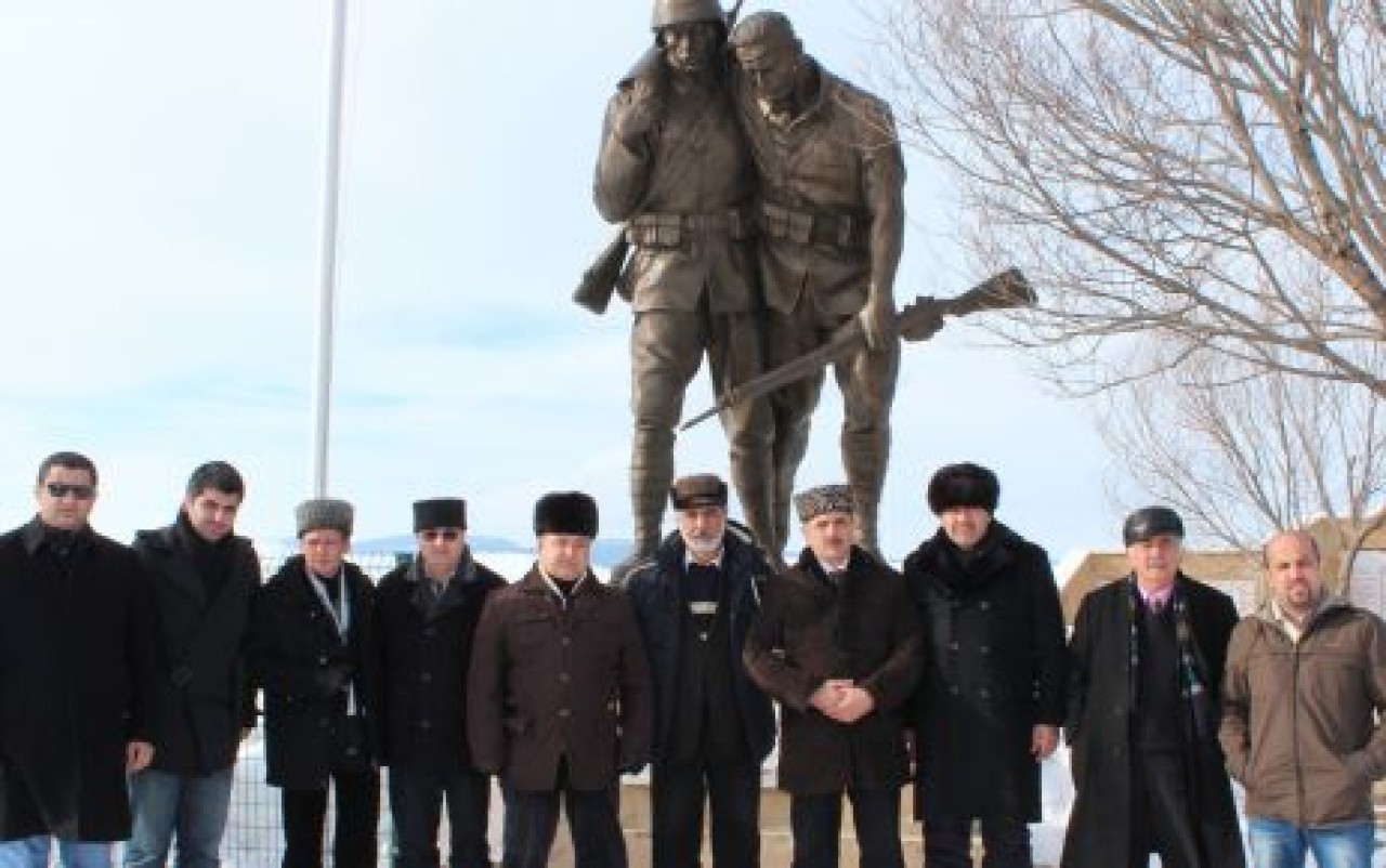 Sarıkamış'ta saygı nöbeti