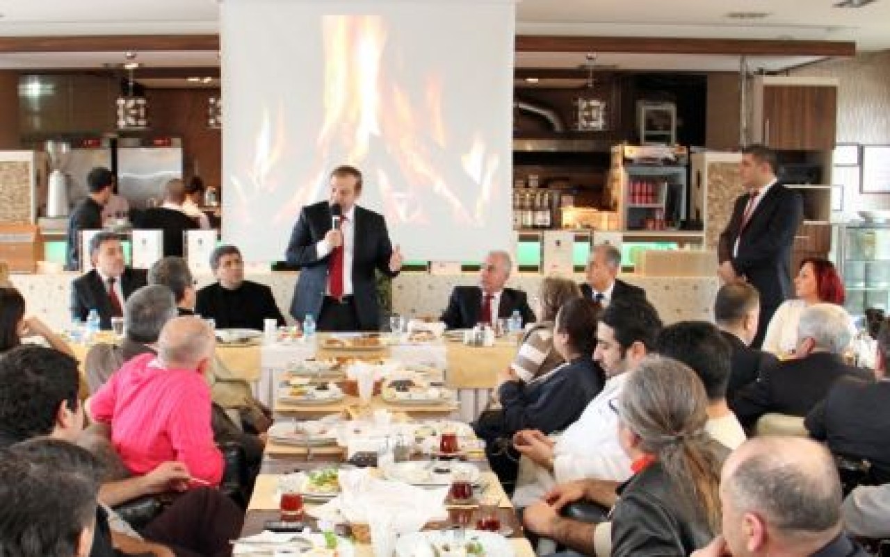 Kadıoğlu Regnum sakinlerini dinledi