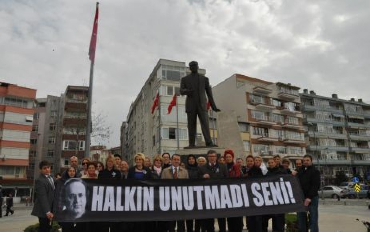 Uğur Mumcu tüm yurtta anıldı