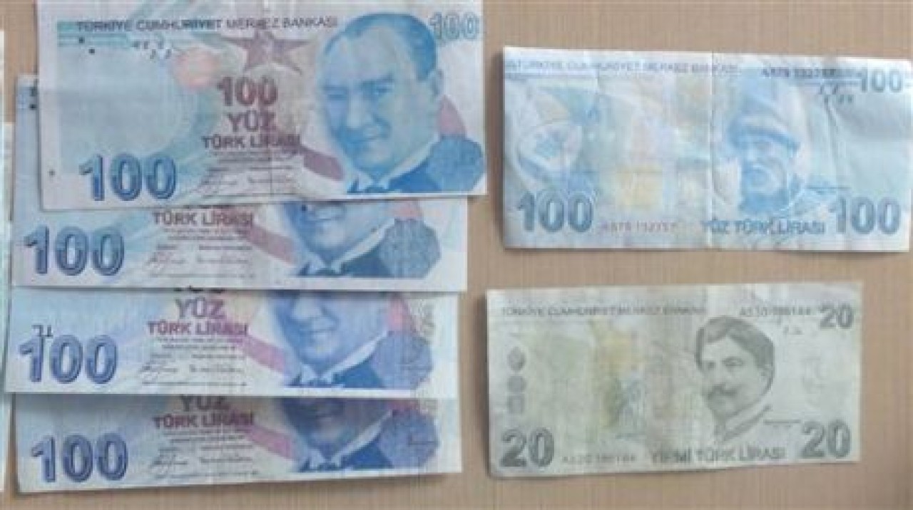 Tekstil Makinesiyle Sahte Para Bastılar