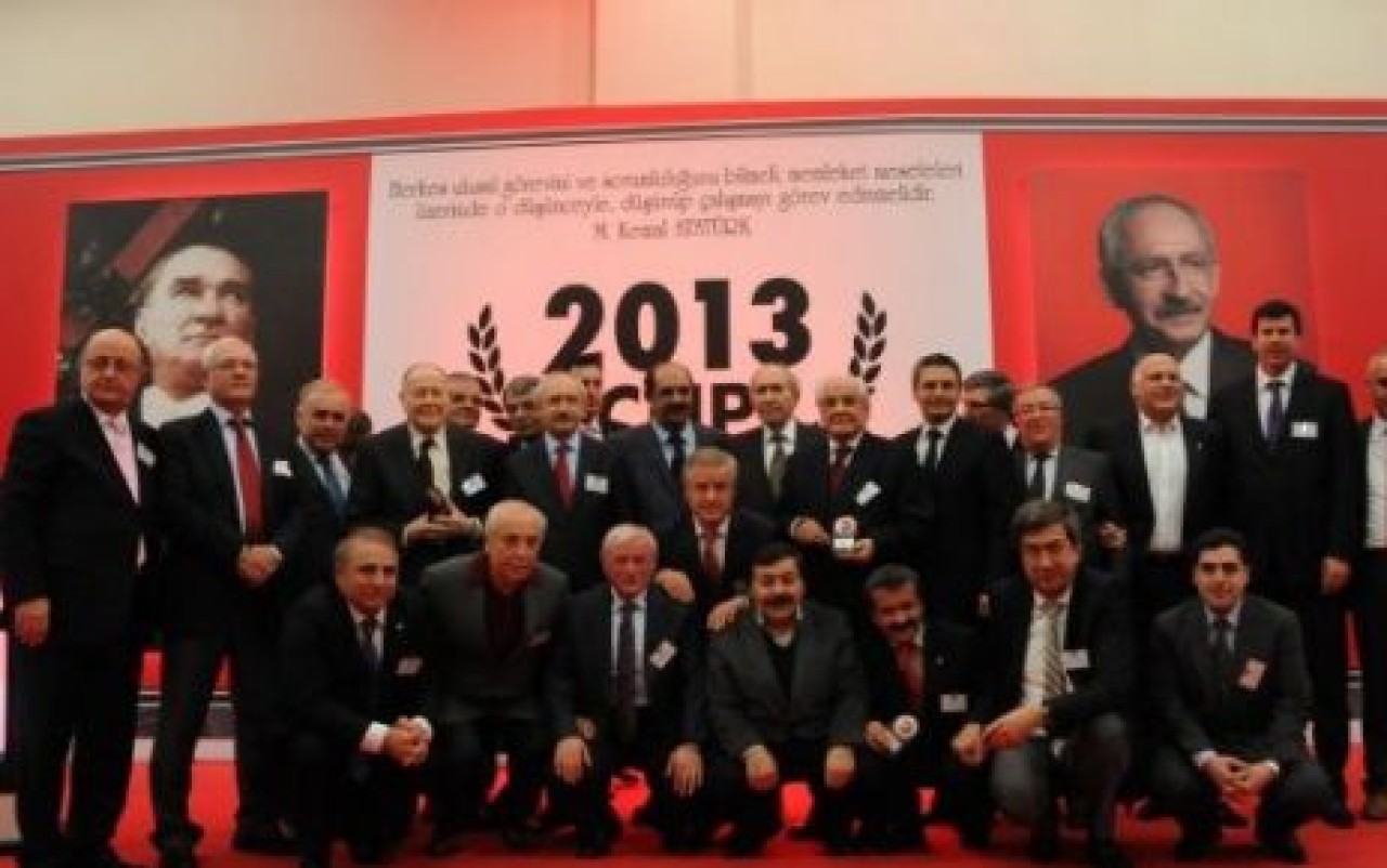 381 partiliye plaket