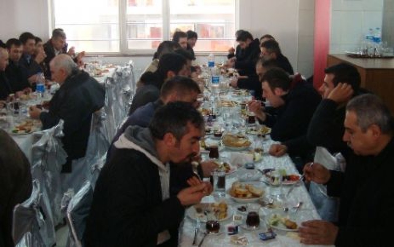 Ankara'lı ticaretçiler Beyzade'de buluştu