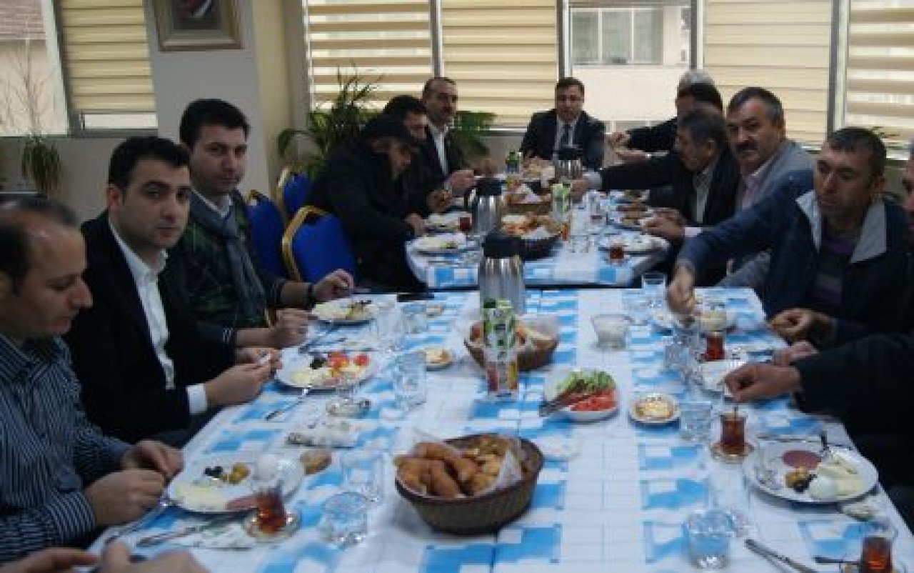 KUŞÇULAR DERNEĞİ AK PARTİDE