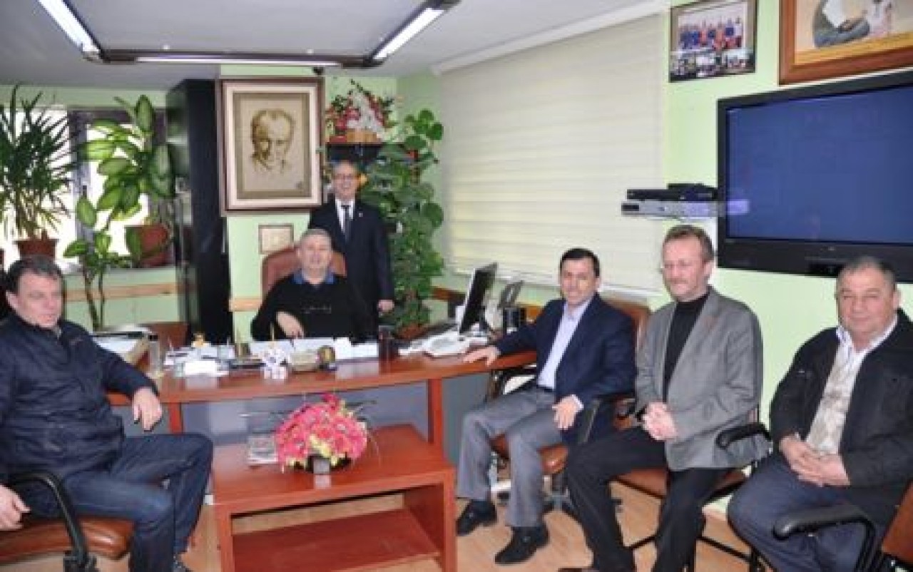 ESKİ BAŞKAN’DAN MUHTARLARA SÜPRİZ ZİYARET