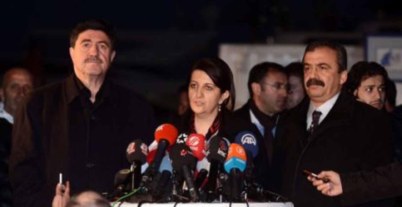 BDP Heyeti Öcalan'dan İlk Mesajla Döndü