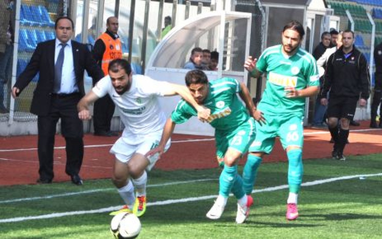TEPECİKSPOR ZİRVEYE DOĞRU: 2-0