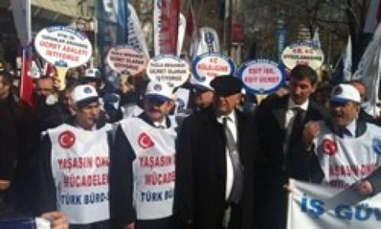 100 Bin Memur Bugün İş Bırakıyor!