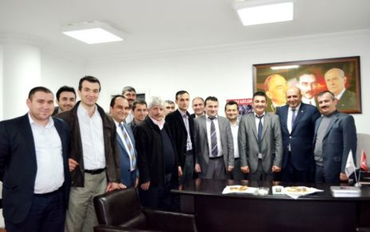 Samsunlular derneğinden MHP’ye tanışma ziyareti