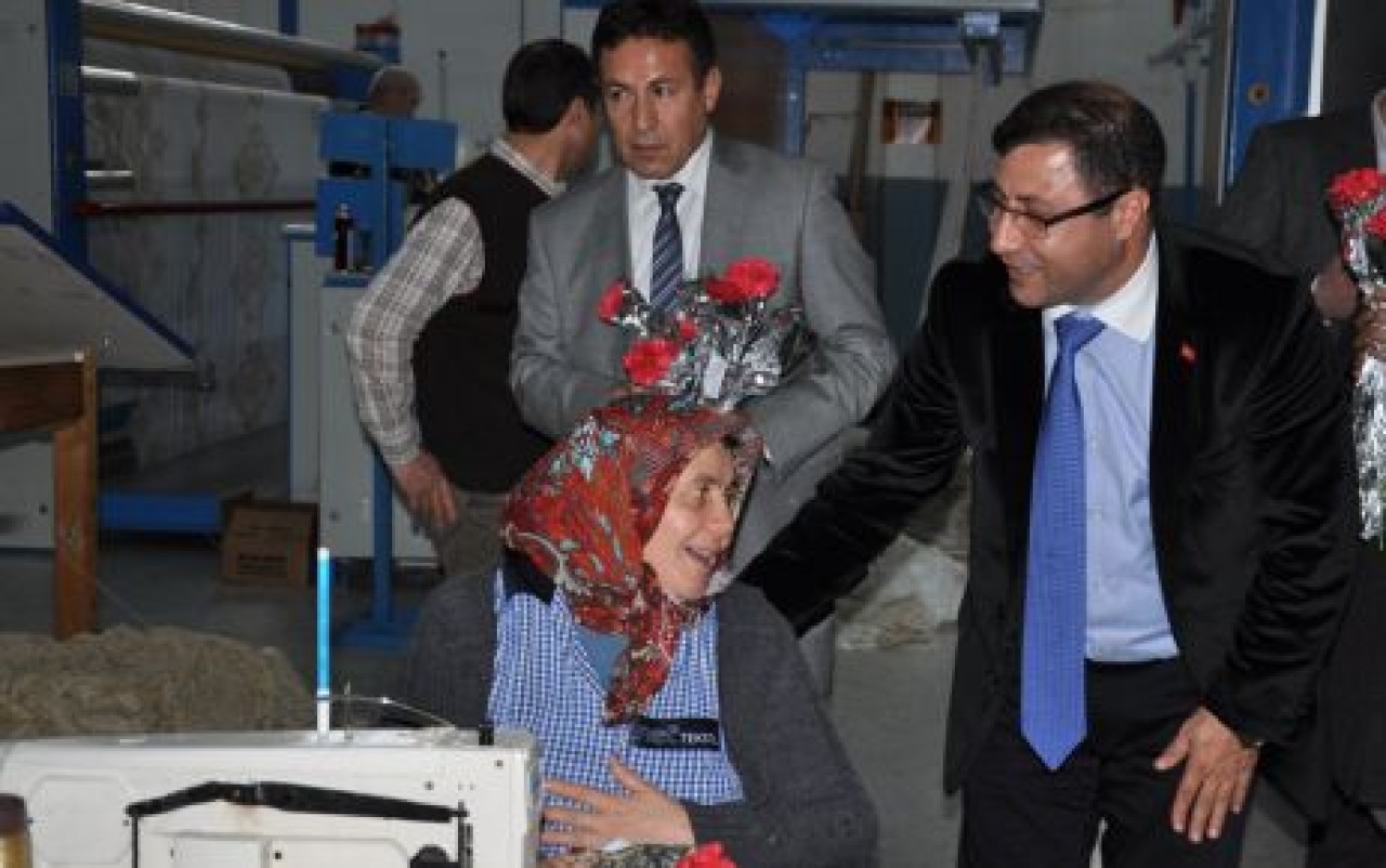 KARAKAŞ'TAN KARANFİL