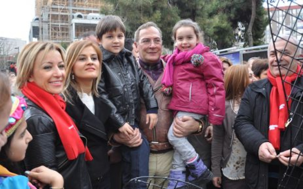 Şiddete karşı kilit vurdular