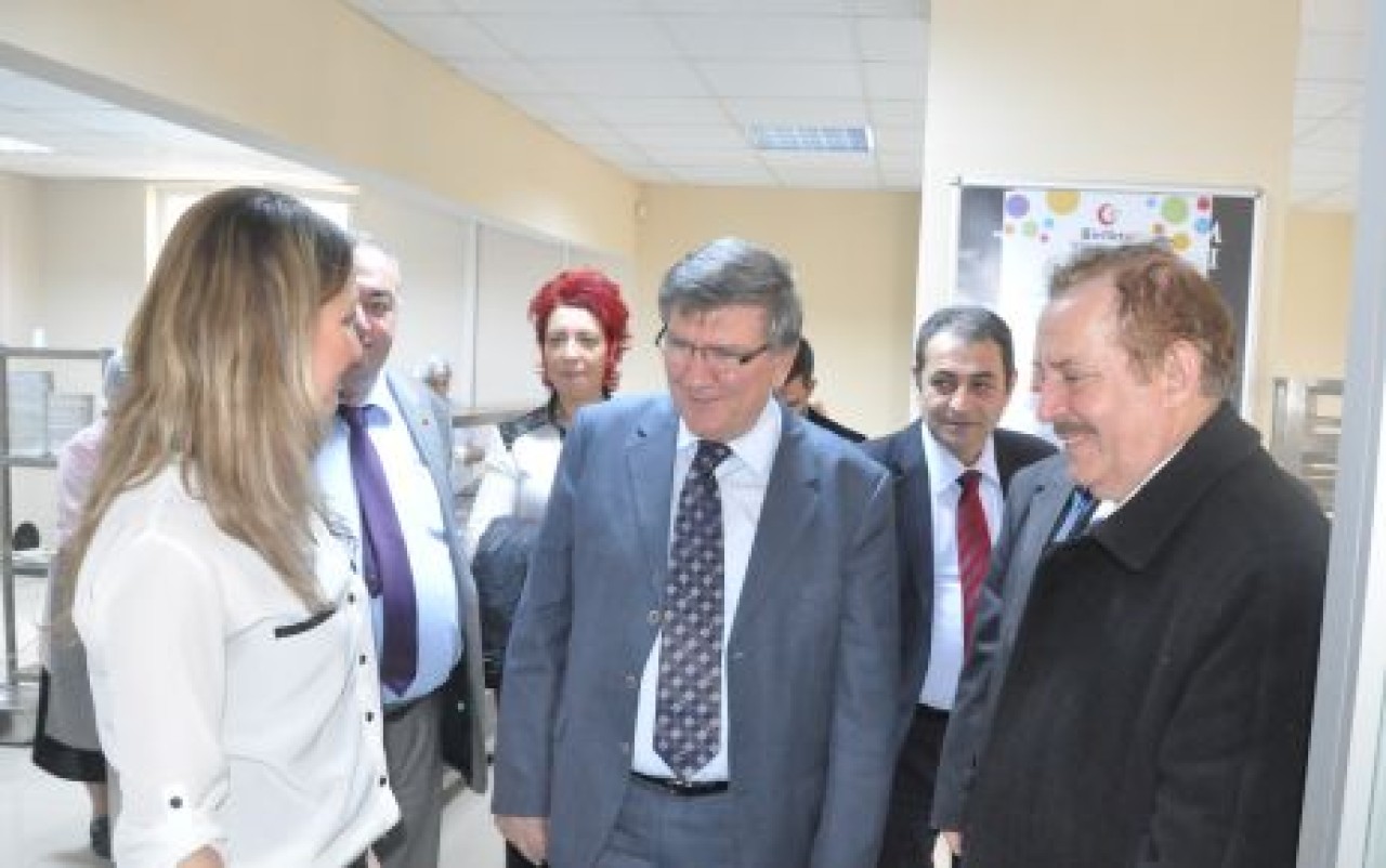 CHP’den eğitimcilere ziyaret