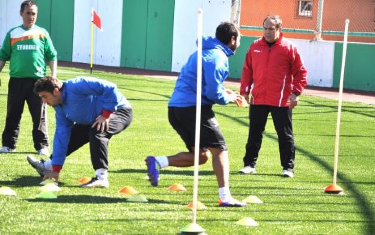 TEPECİK YUVASINA DÖNDÜ