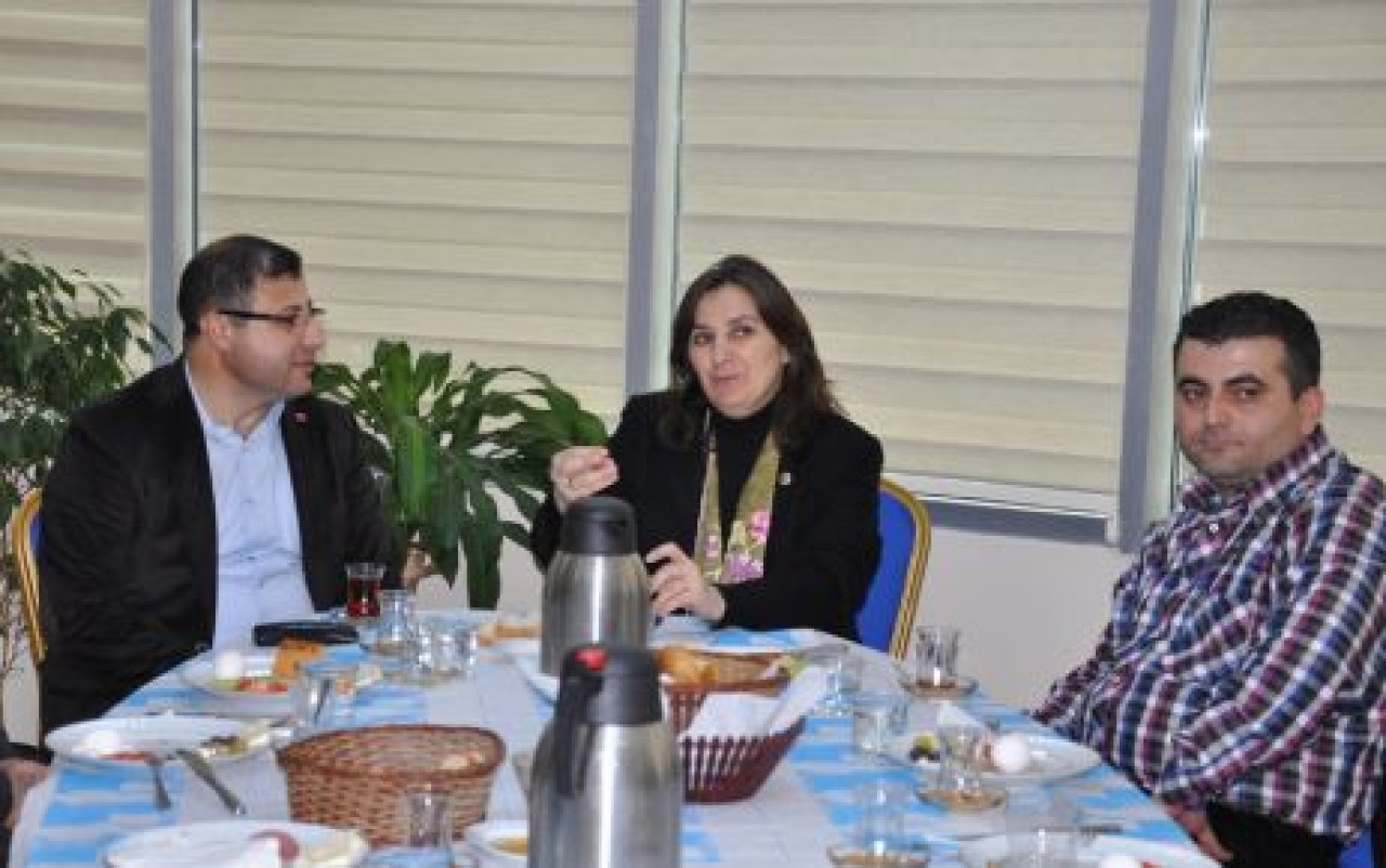 DERNEKLER KÜLTÜRÜMÜZÜN BEKÇİLERİDİR