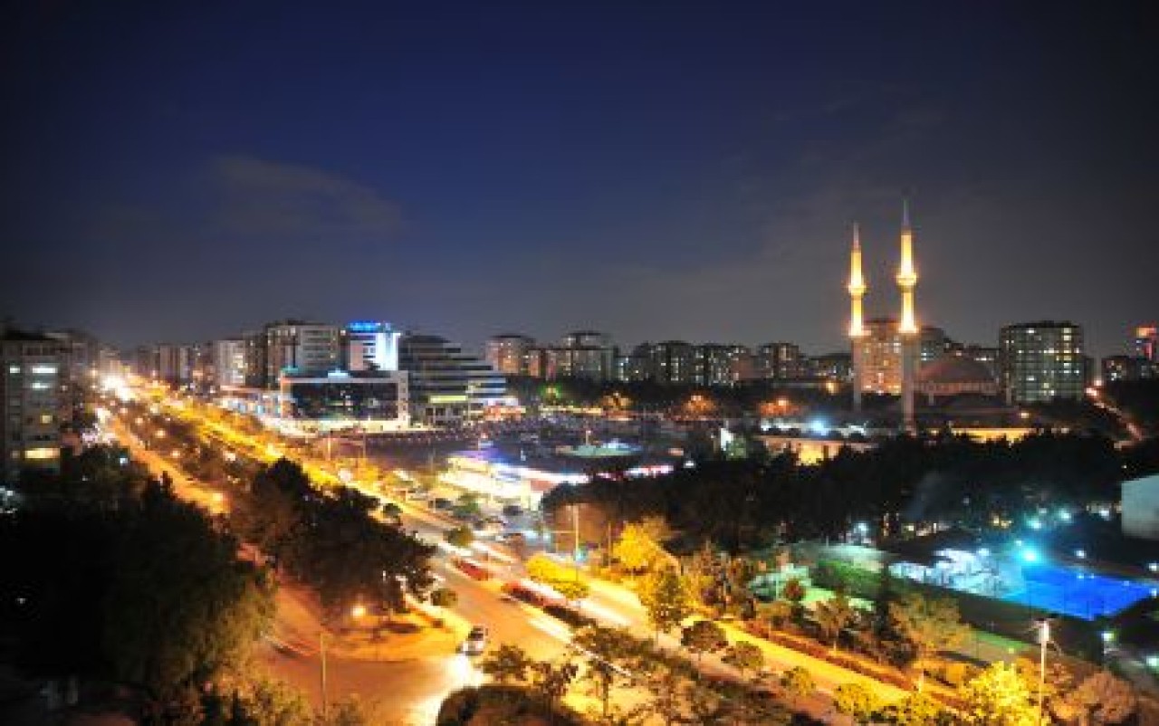 Beylikdüzü'ne 145 bin metre elektrik hattı