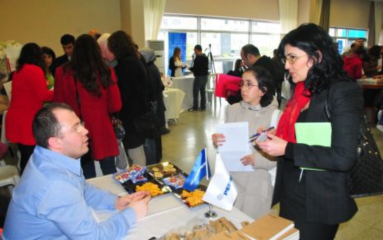 Engellilerin kariyer yolu açılıyor