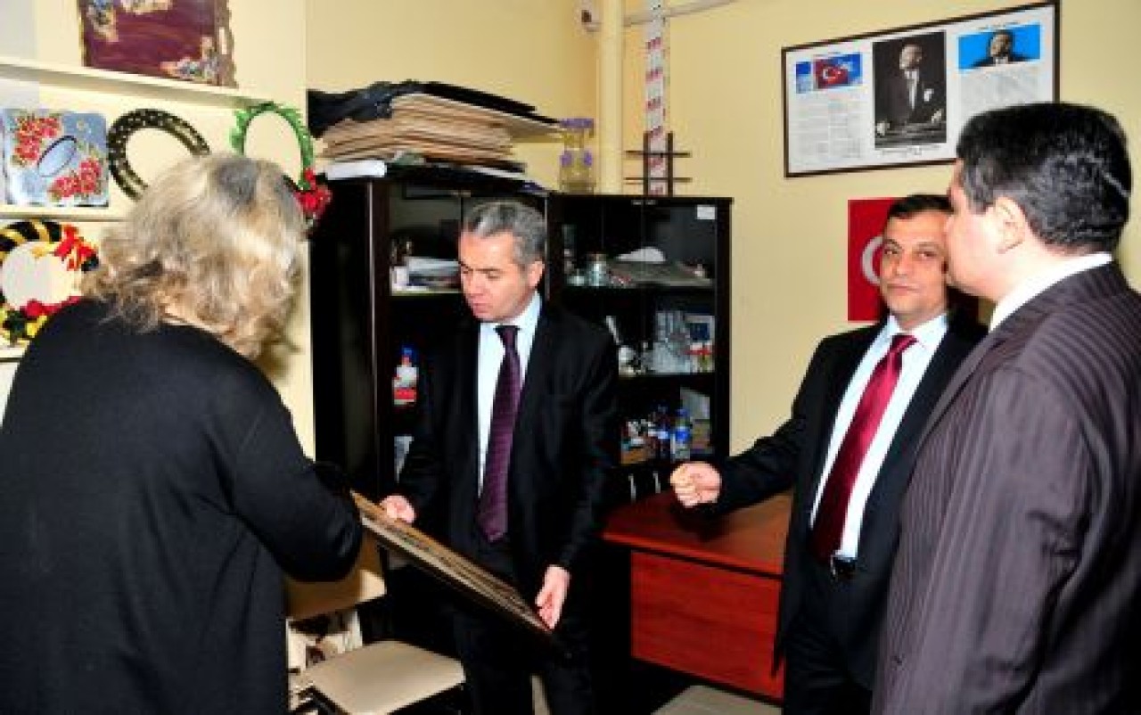 Uzun, “sosyal market” projesini yerinde inceledi