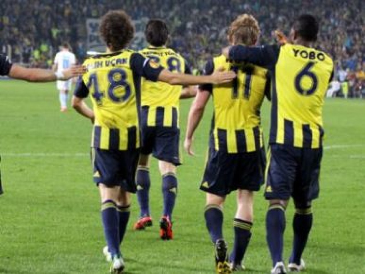Fener Kadıköy'de Destan Yazdı