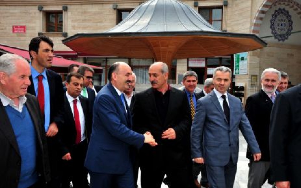 Müezzinoğlu, Beylikdüzü’nü ziyaret etti