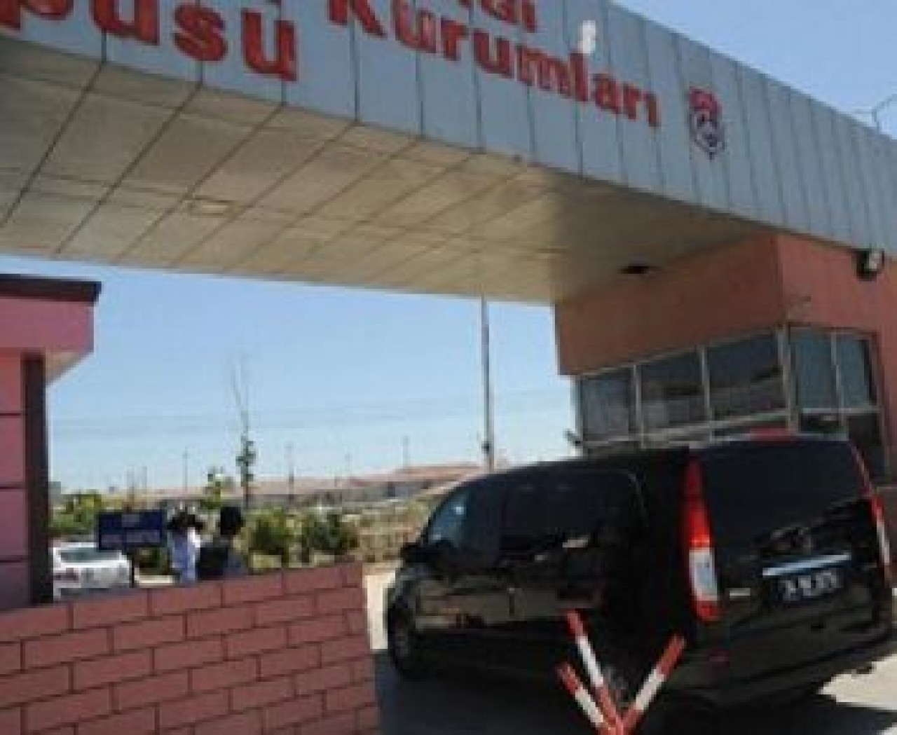 Ergenekon'da ara karar