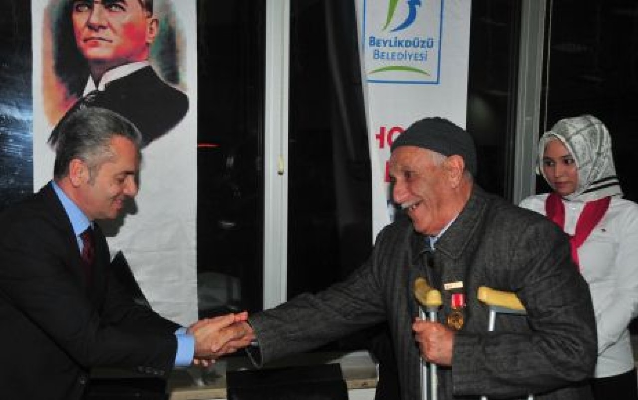 'ÖLÜMSÜZ KAHRAMANLAR'