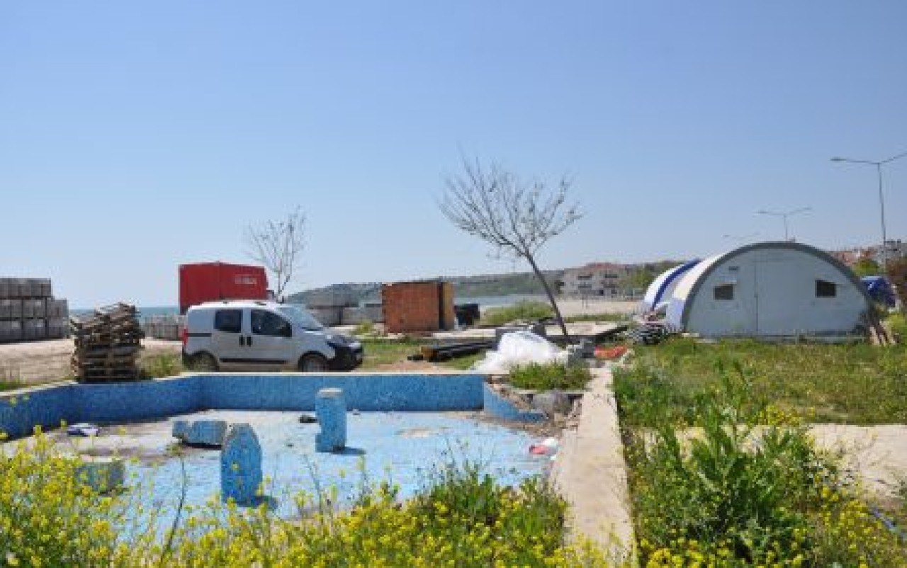 AZBİSUS BURASI RİSUS!