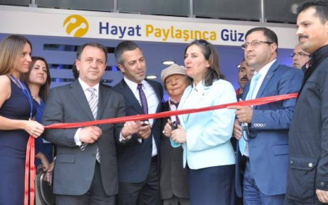 İletişim'in yeni adresi,Yükselen İletişim