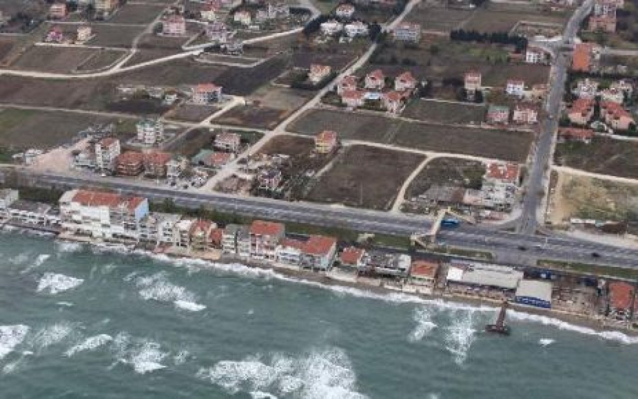 Kumburgaz sahili ’sil baştan’