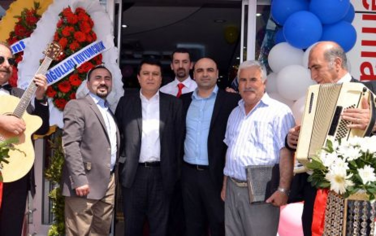 Efor Color Esenyurt’a “merhaba” dedi