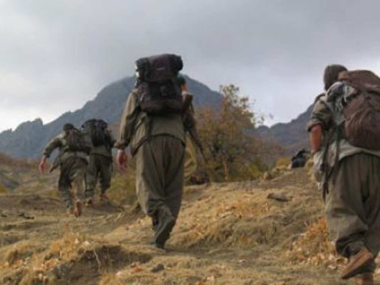 Barzani, sınırı PKK'ya kapattı