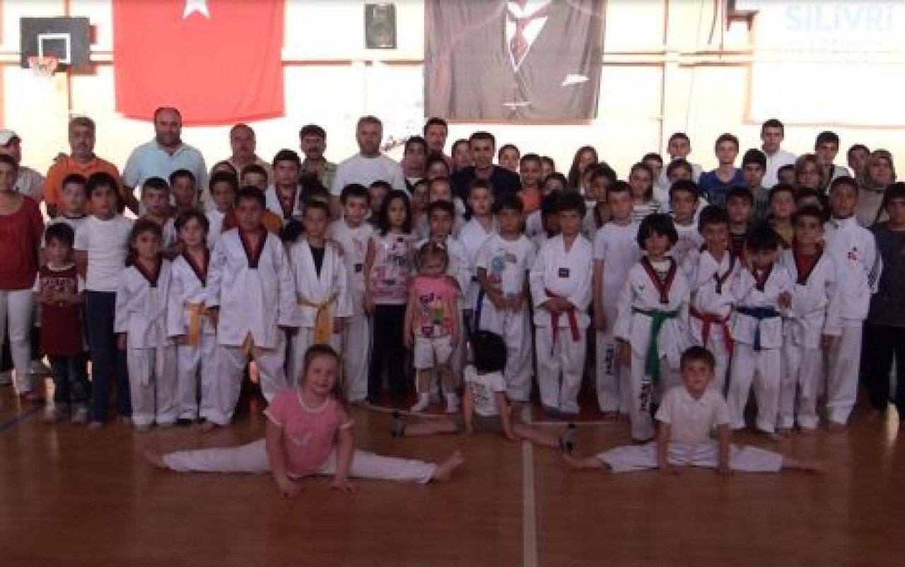 Birlik tekvandocuları ziyaret etti